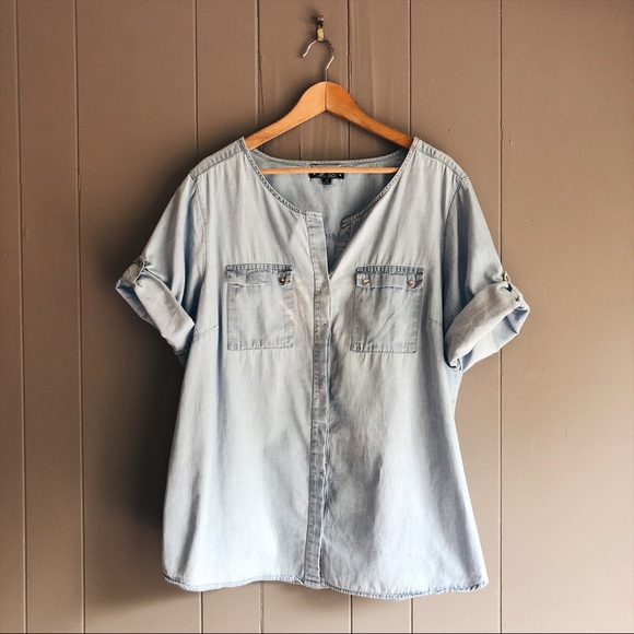 Miss Lili Tops - Distressed Chambray Short Sleeve Button Down Top